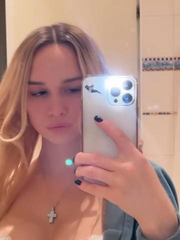 Полина